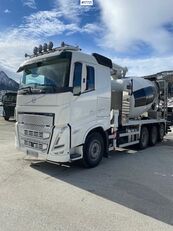 Volvo FH500 8x4 tridem combi truck w/ drum and pump betonmixer