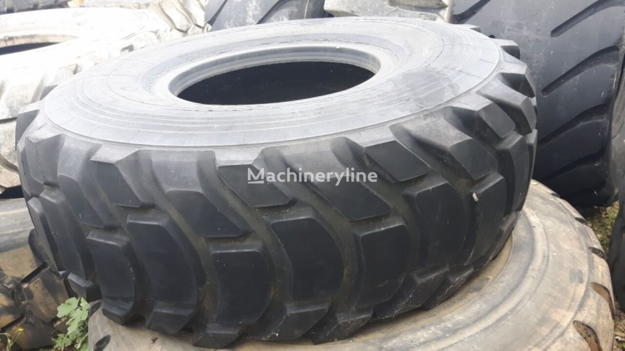USED XR 29.5-35 tires gréder gumiabroncs